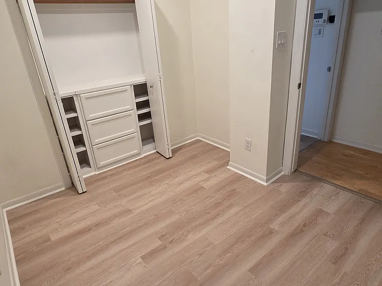 Room on 3rd floor. New Floors.