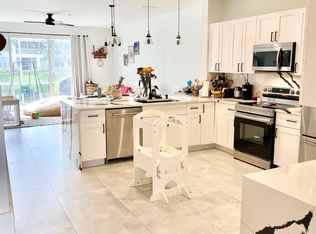 896 Hampton Cir, Naples, FL 34105