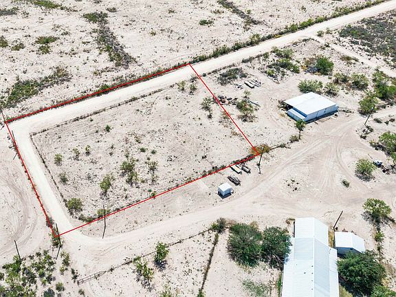 4th image of Saddletree Trail D