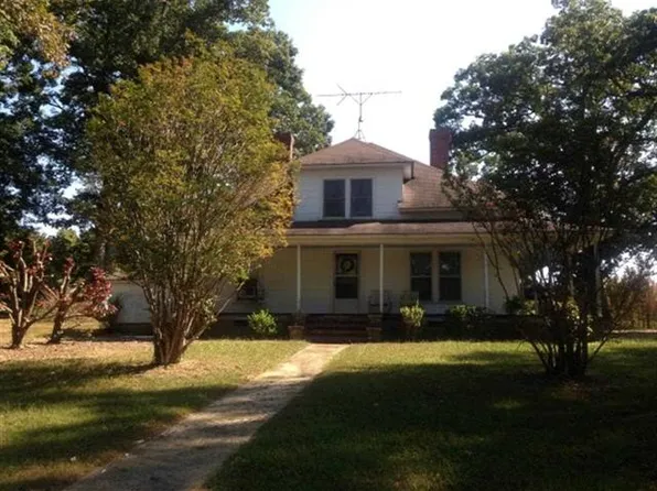 1761 Needham Grove Rd, Robbins, NC 27325