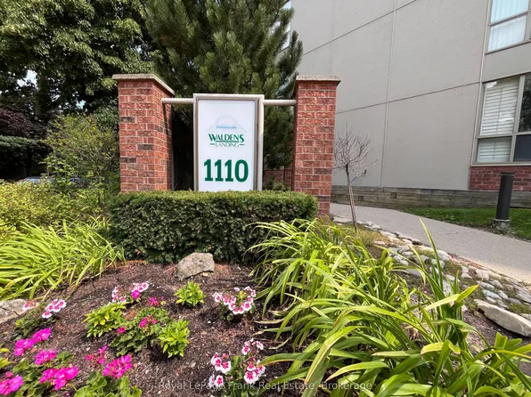 1110 Walden Cir #102, Mississauga, ON L5J 4R3