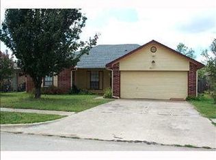 2021 Dorchester Rd, Midwest City, OK 73130