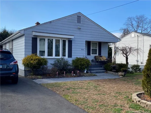 11 Highwood Avenue, Hamden, CT 06514