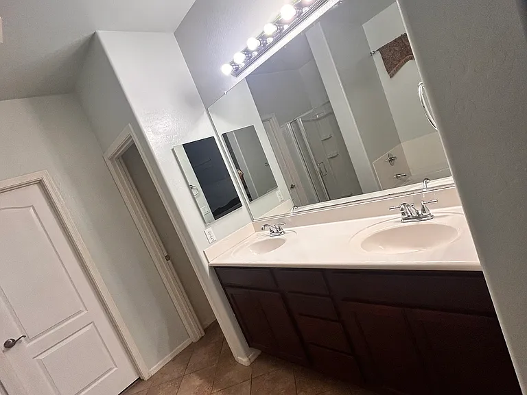 1312 W Santa Gertrudis Trl — Photo 17