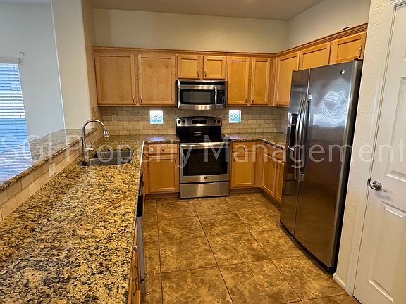 3rd image of 14896 N 138th Ln