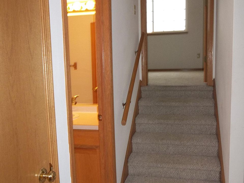 2645 N Wuthering Hills Dr, Janesville, WI 53546 Zillow