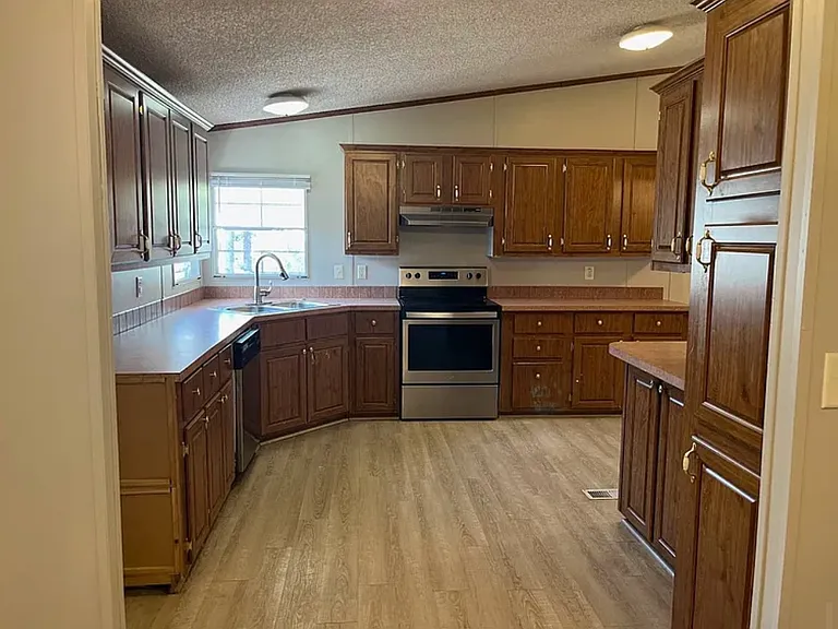 190 County Road 203 #1 — Photo 5