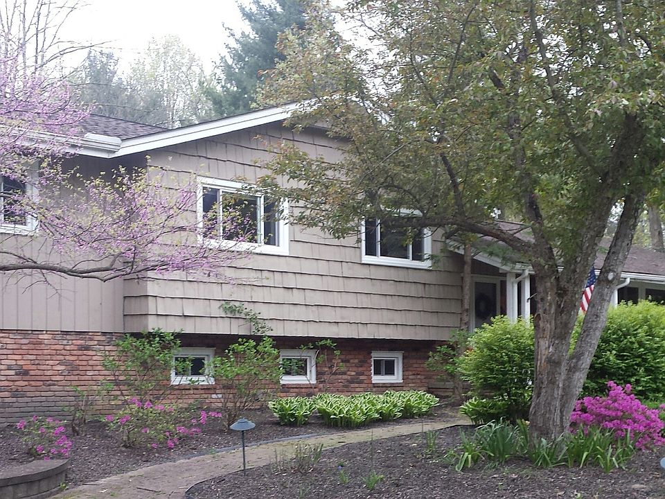 1st image of 34300 Lakeview Dr