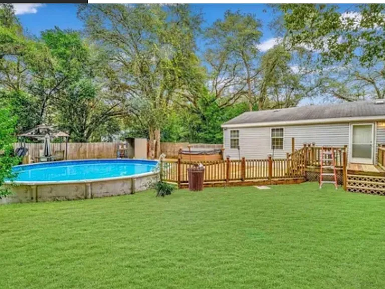 7029 Forbes Rd — Photo 4