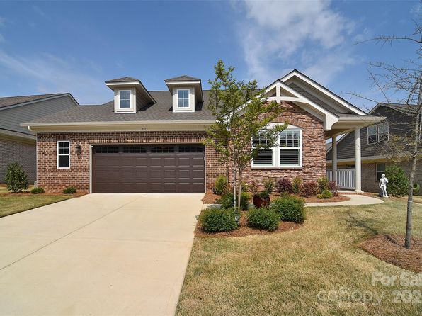 9413 Liberty Hill Dr, Mint Hill, NC 28227