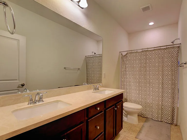 47 Berneri Dr — Photo 11