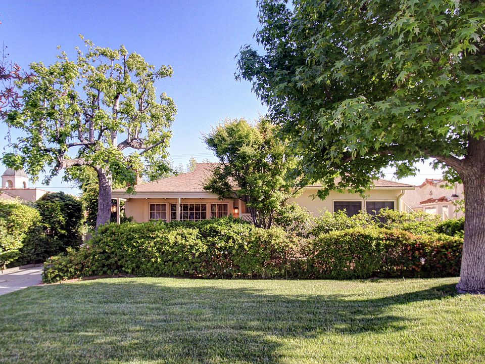 1st image of 2006 Jefferson Dr