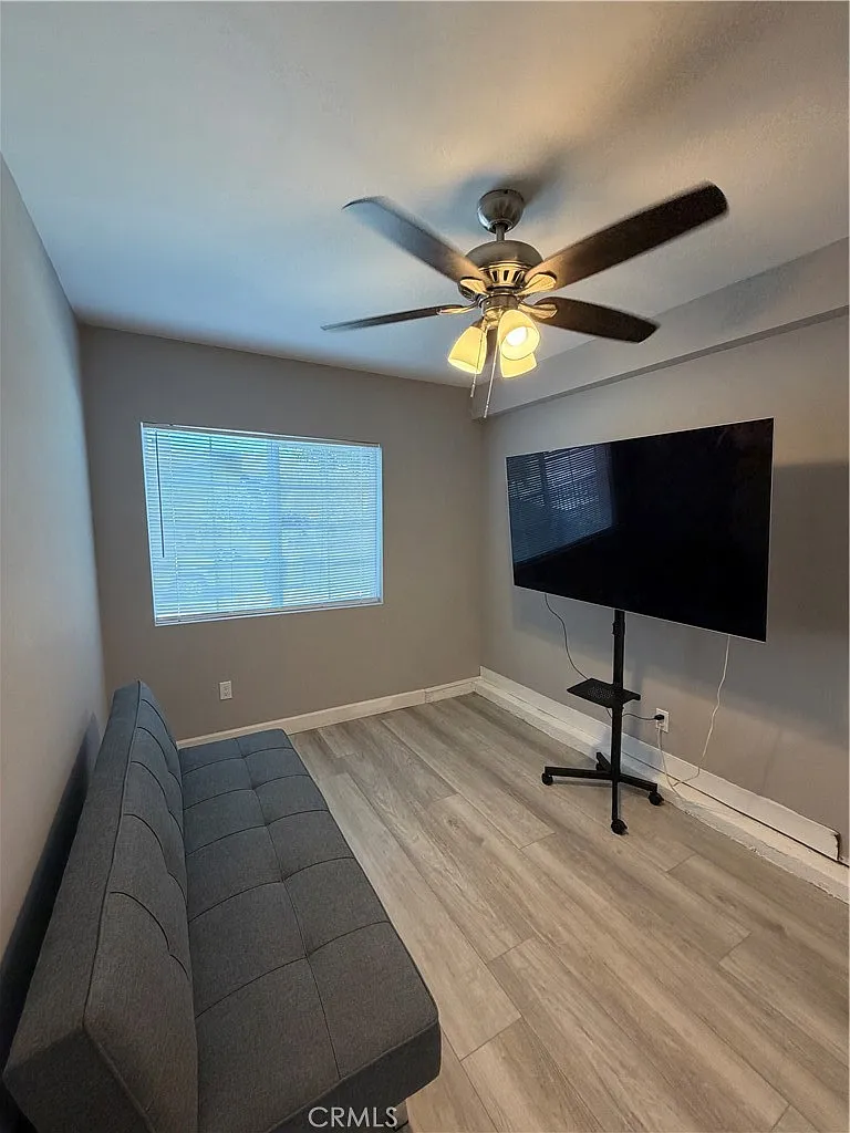 1 bed, 1.5 bath, 351 sqft, $1,700 — Photo 4