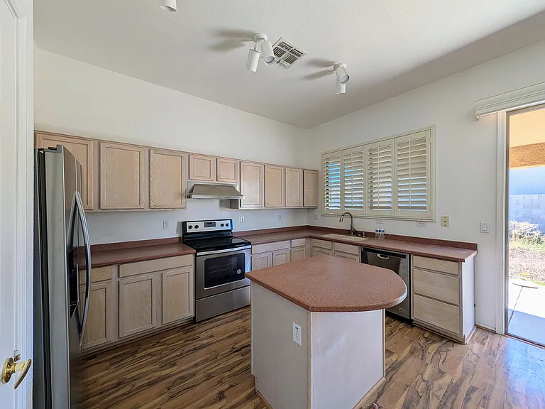 5959 W Kimberly Way — Photo 4