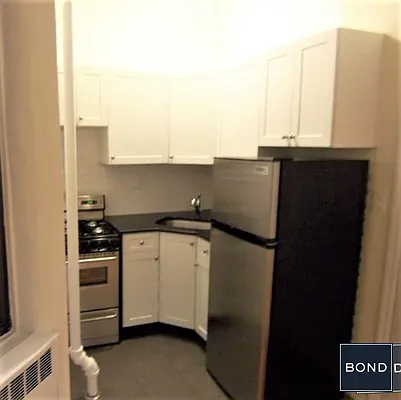 Rented by Bond New York | media 1