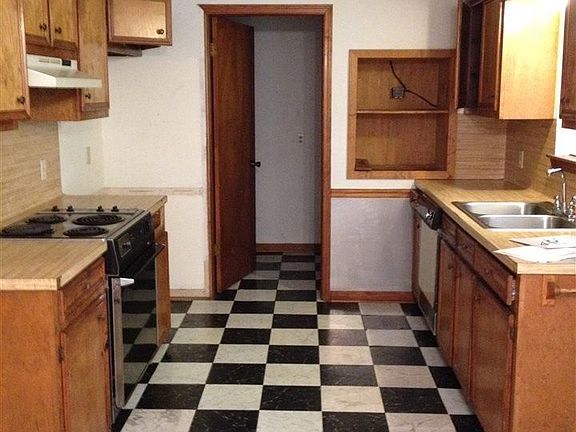 5th image of 14841 Bluff Creek Dr