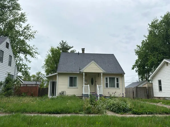 920 W Beardsley Ave, Champaign, IL 61821