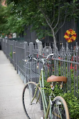 Rented by Compass | media 24