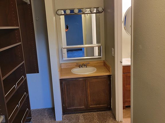 5th image of 501 Golden Cir APT 211