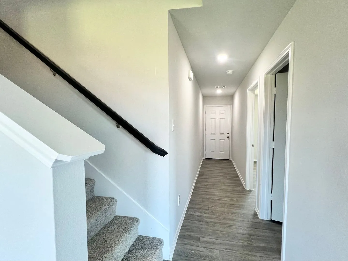 Stunning 5 Bedrooms 3 Bath Two Story Home — Photo 3