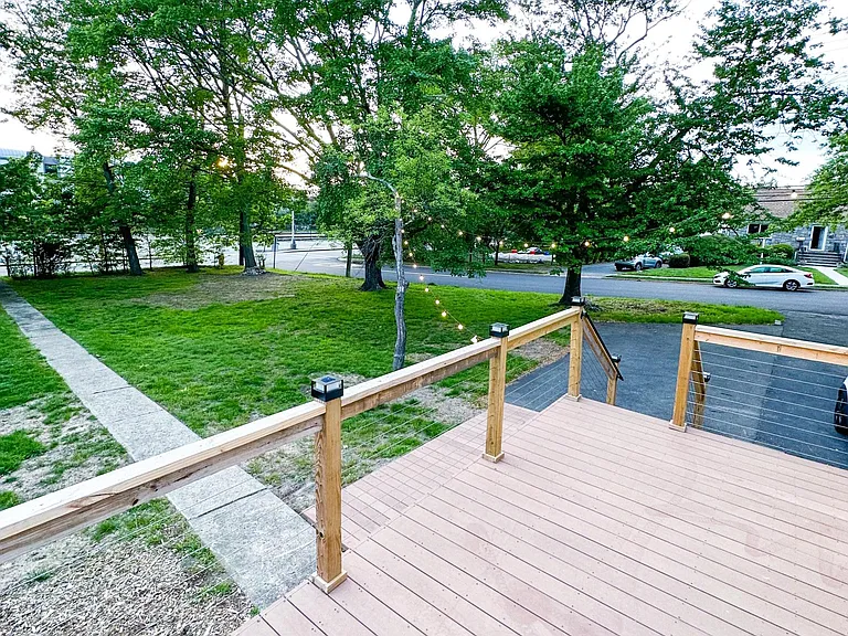 23 Hewson Ave — Photo 3