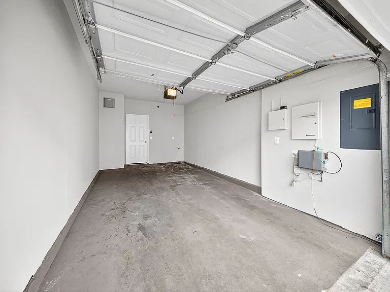 15825 John Diskin Cir — Photo 10