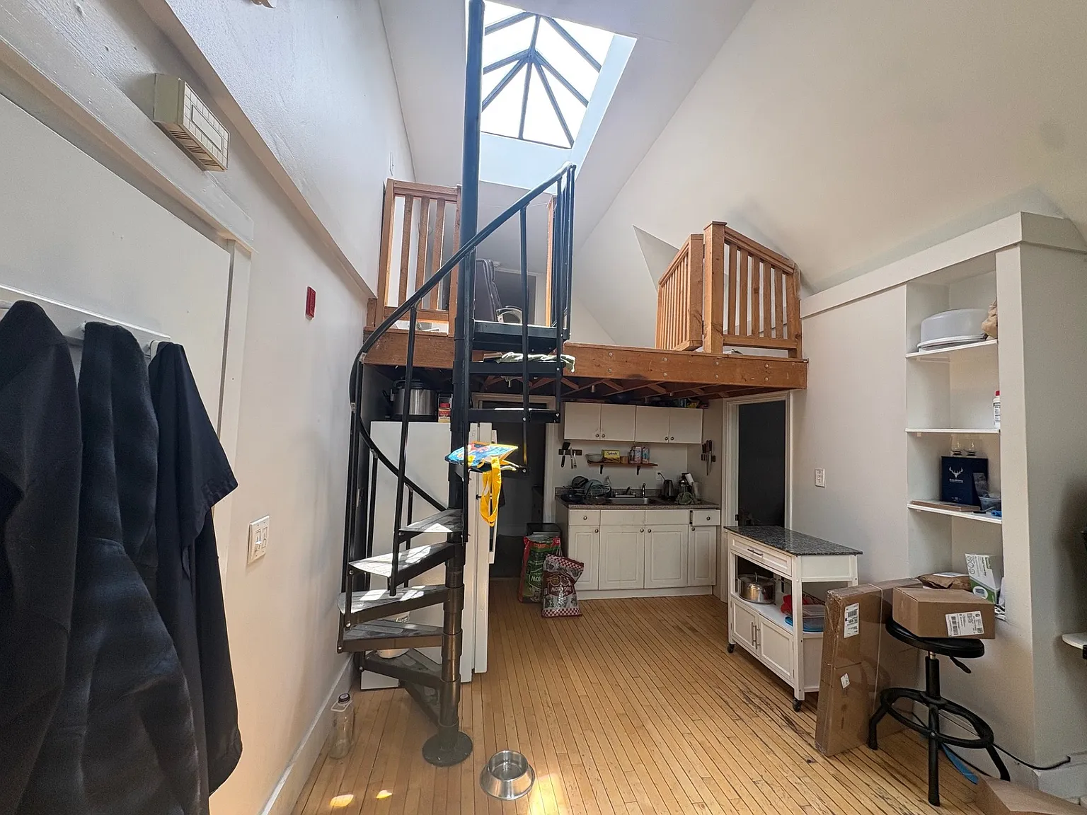1 bed, $1,950 — Photo 4