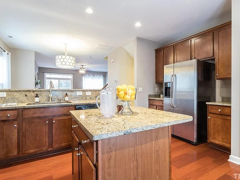 8024 Sycamore Hill Ln — Photo 26