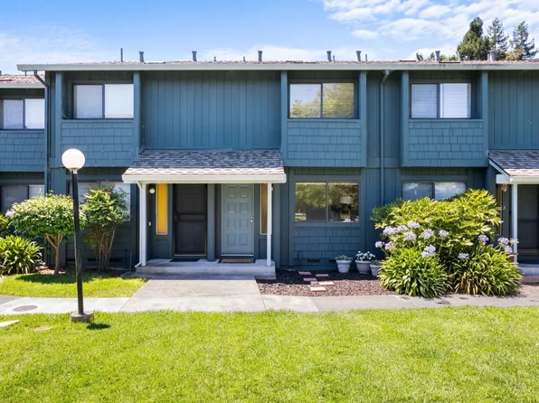 303 College View Drive, Rohnert Park, CA 94928