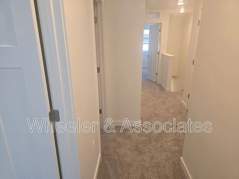 448 W 1080 S — Photo 18