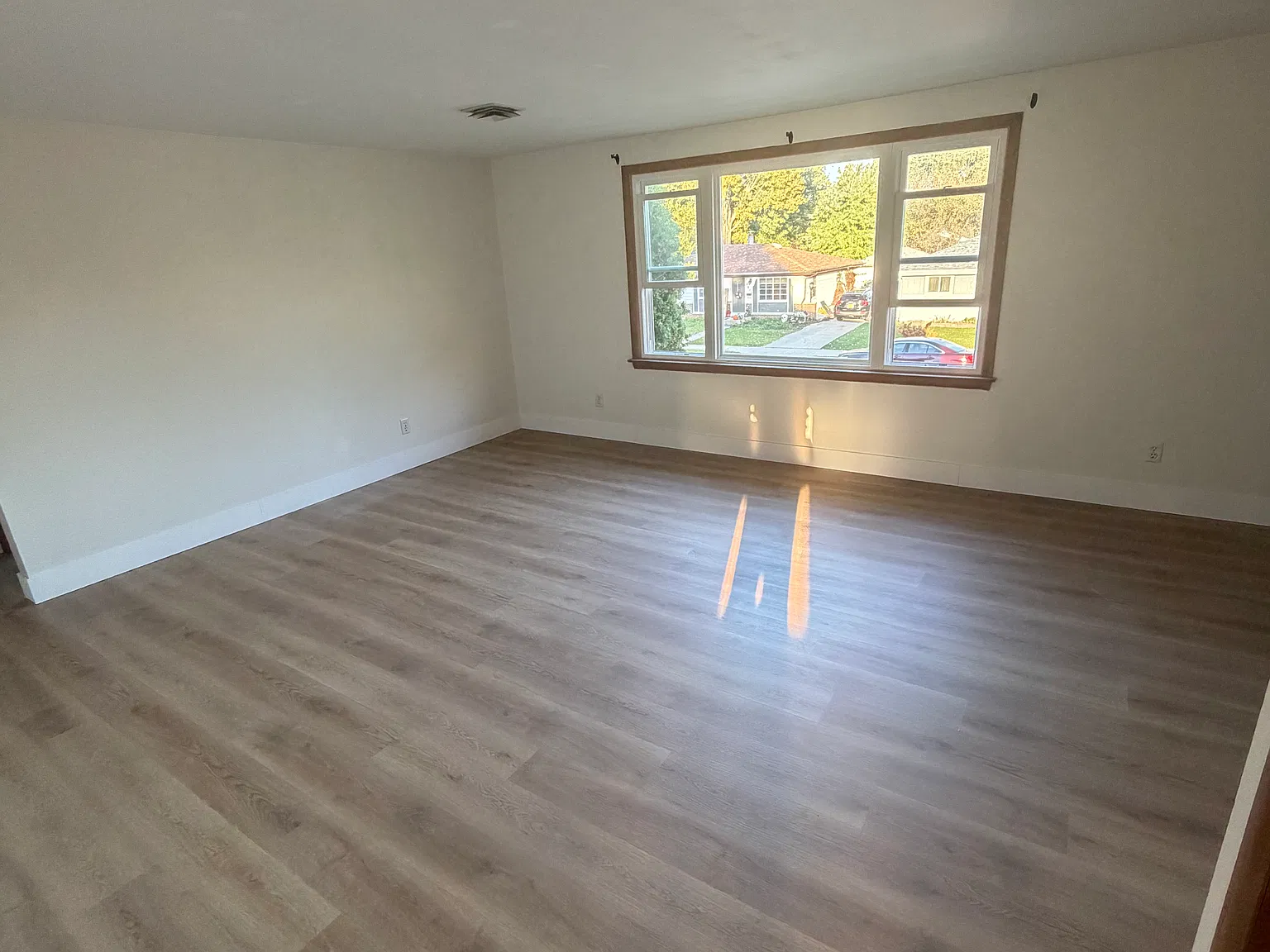3608 Regency Dr — Photo 2