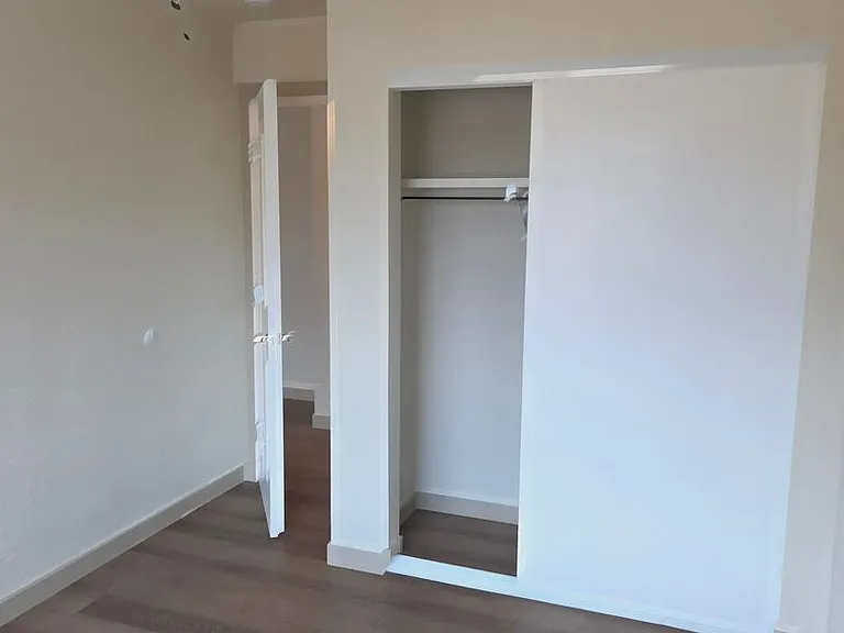 1805 Saint James Pl — Photo 26