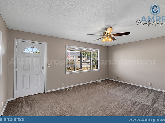5th image of 141 W Main St