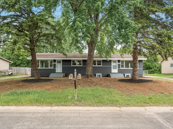 825 Elm Creek Cir, Champlin, MN 55316