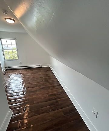 3rd image of 4 Altamont Ter #6