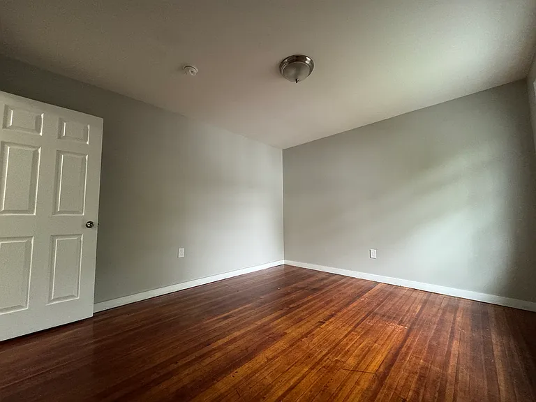 40 Harding Pl #3C — Photo 12