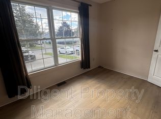 1241 Huntington Cir UNIT 3, Peterborough, ON K9K2B4