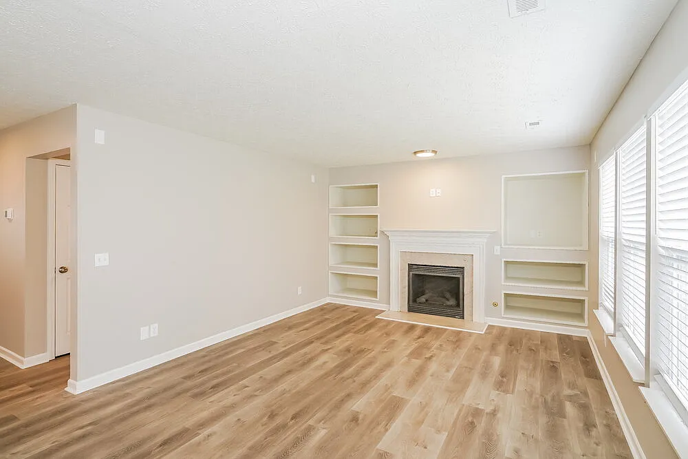 3 bed, 2.5 bath, 1888 sqft, $2,605 — Photo 4
