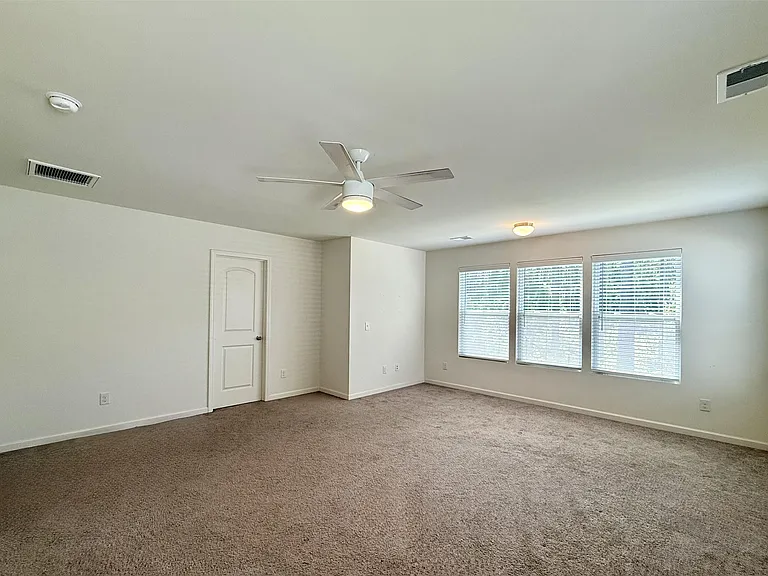 421 Fox Sparrow Ct — Photo 19