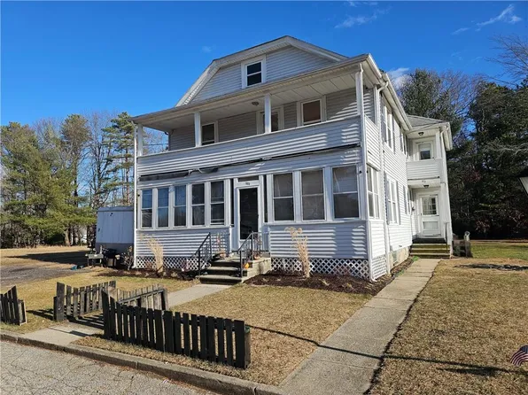 191 N Main St, Pascoag, RI 02859