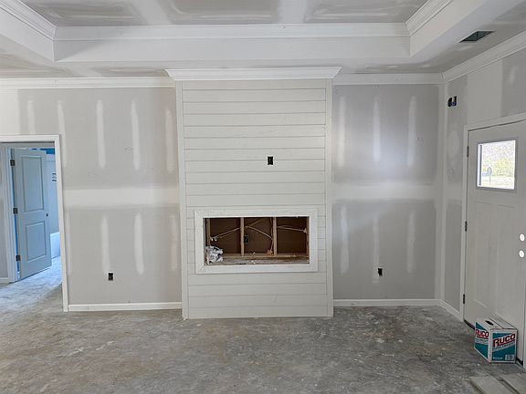 5th image of 8261 Kerl Rd.