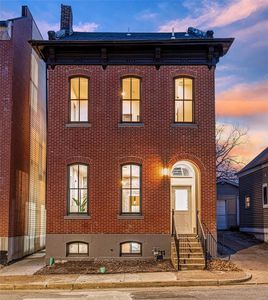 1002 Barton St, Saint Louis, MO, 63104