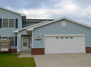 112 Mallard Trl APT 1, Minot Afb, ND 58704