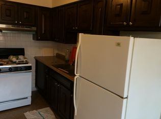 9230 Susy Ln APT 2E, Schiller Park, IL 60176