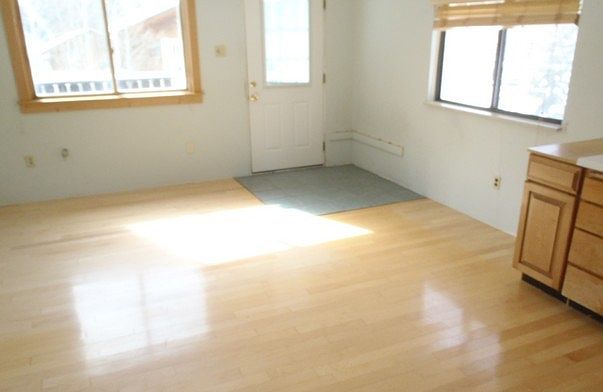 2nd image of 117 Rasor Dr