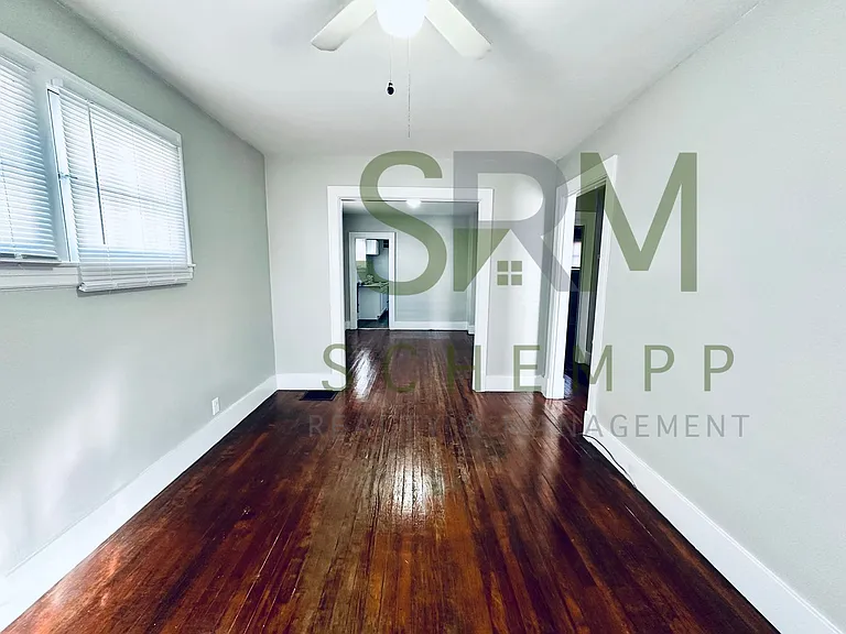 1735 W Hill St — Photo 4