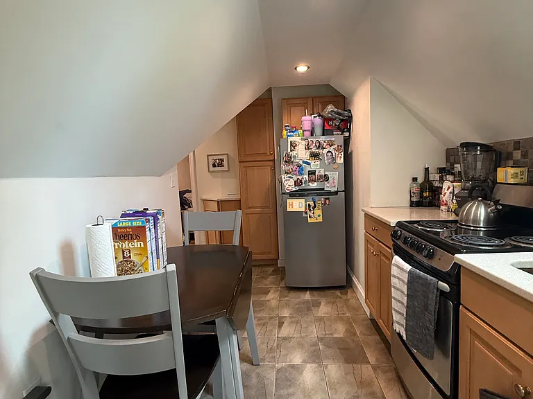 33 Gorham St — Photo 9