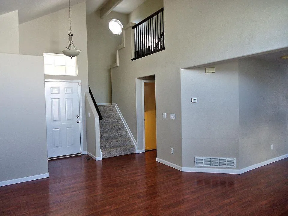11016 Ouzel Ct — Photo 2