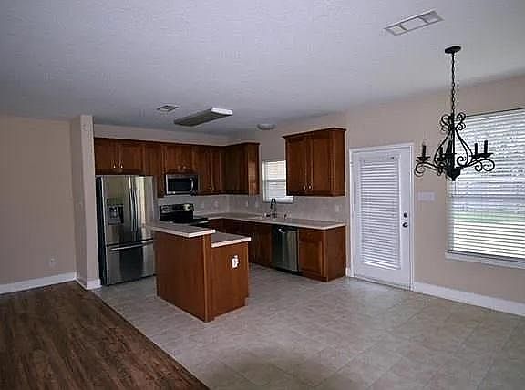 3rd image of 12410 Brightwood Dr