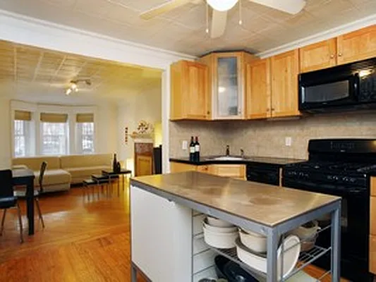 Sold by Citi Habitats | media 4